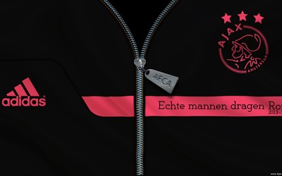 冠竞电竞-他的跑位总是恰到好处